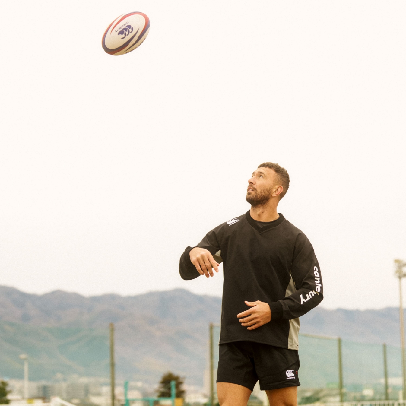 PRACTICE PULLOVER,PRACTICE LONG SHORTS,GRIP SOCKS